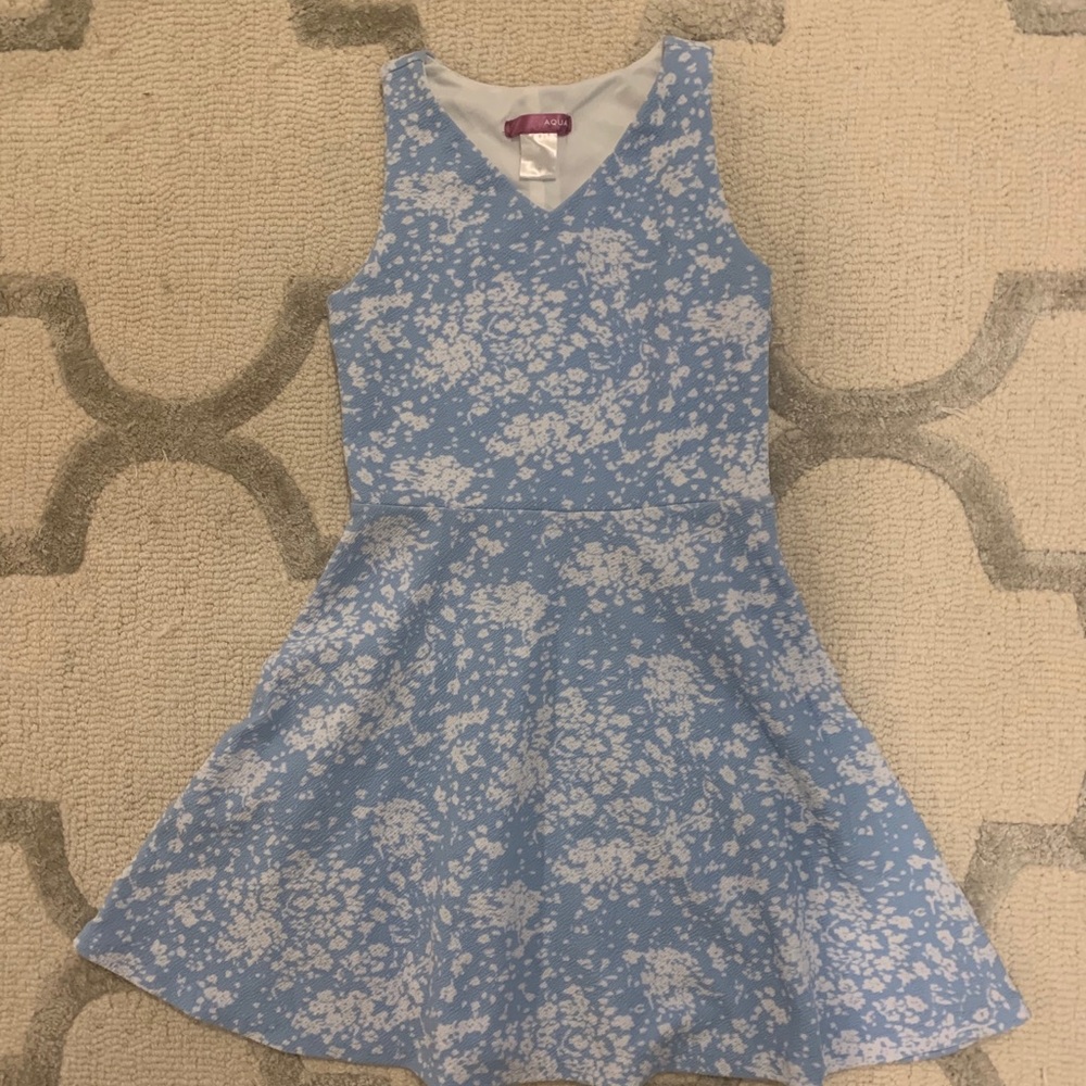 Adorable light blue dress